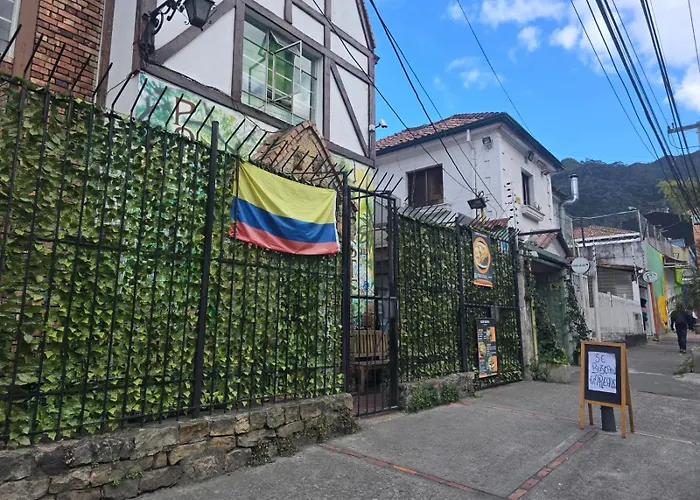 Portelli Zona G- Para ExtranjerosHostal